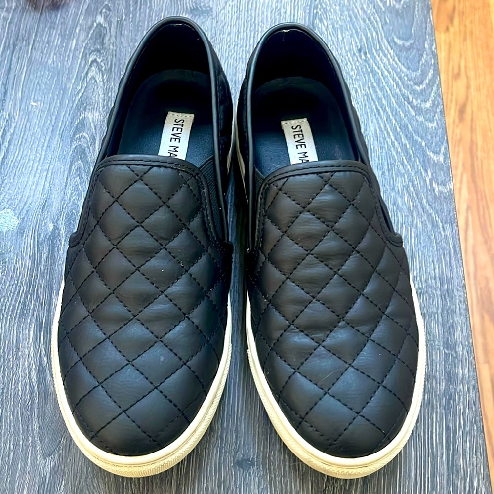 Steve Madden slip on shoes